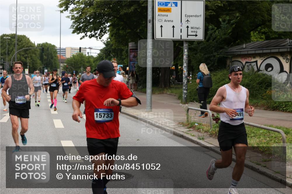 29.06.2025 - hella hamburg halbmarathon Yannick Fuchs http://msf.ph/oto/8451052 29.06.2025 10:55:43 20KM 1135, 1138, 1147, 2086, 2391, 2591, 3097, 3400, 4068, 4095, 5839, 5870, 6391, 7033, 7049, 7757, 8364, 8531, 8590, 9297, 9932, 10031, 10177, 10194, 10746, 11465, 12125, 12787, 13064, 13086, 13491, 13699, 13958, 14605, 14628, 15252, 15520, 15539, 15733, 15908, 16128, 16145, 18551, 18799 meine-sportfotos.de