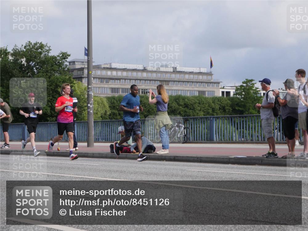 29.06.2025 - hella hamburg halbmarathon Luisa Fischer http://msf.ph/oto/8451126 29.06.2025 09:50:04 Kennedybrücke 8084, 13991, 2196, 3783, 4602, 8901 meine-sportfotos.de
