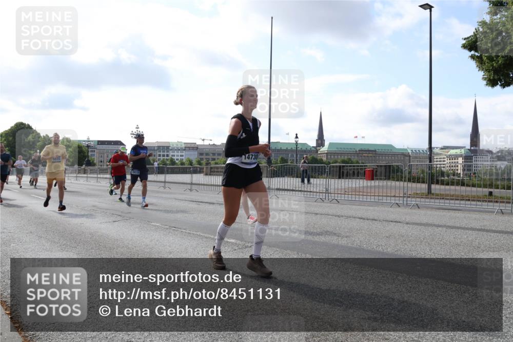 29.06.2025 - hella hamburg halbmarathon Lena Gebhardt http://msf.ph/oto/8451131 29.06.2025 09:53:58 Lombardsbrücke 5528, 19112, 14730, 1098, 1119, 1399, 1413, 1424, 1476, 1892, 1902, 2270, 2516, 2823, 2890, 2937, 3004, 3186, 3414, 3477, 3785, 4140, 4183, 4185, 4235, 4237, 4247, 4270, 4949, 5115, 5362, 5460, 5528, 5532, 5650, 6071, 6198, 6282, 6309, 6388, 6575, 6831, 6903, 7167, 7297, 7385, 7448, 7480, 7734, 8023, 8269, 8743, 8928, 9030, 9043, 9105, 9463, 9482, 9619, 9626, 9633, 9723, 9965, 10529, 10792, 11077, 11848, 11936, 12084, 13009 meine-sportfotos.de