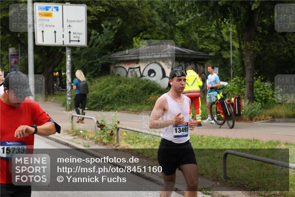 29.06.2025 - hella hamburg halbmarathon Yannick Fuchs http://msf.ph/oto/8451160 29.06.2025 10:55:44 20KM 1135, 1138, 1147, 1190, 2086, 2391, 2591, 3097, 3400, 4068, 4095, 5839, 5870, 6391, 7033, 7049, 7757, 8364, 8531, 8590, 9297, 9932, 10031, 10177, 10194, 10746, 11465, 12125, 12787, 13064, 13086, 13491, 13699, 13958, 14605, 14628, 15252, 15520, 15539, 15733, 15908, 16128, 16145, 18551, 18799, 18808 meine-sportfotos.de