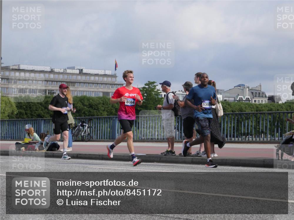 29.06.2025 - hella hamburg halbmarathon Luisa Fischer http://msf.ph/oto/8451172 29.06.2025 09:50:06 Kennedybrücke 8084, 13029, 1562, 2196, 3783, 4602, 5092, 5923, 8901 meine-sportfotos.de