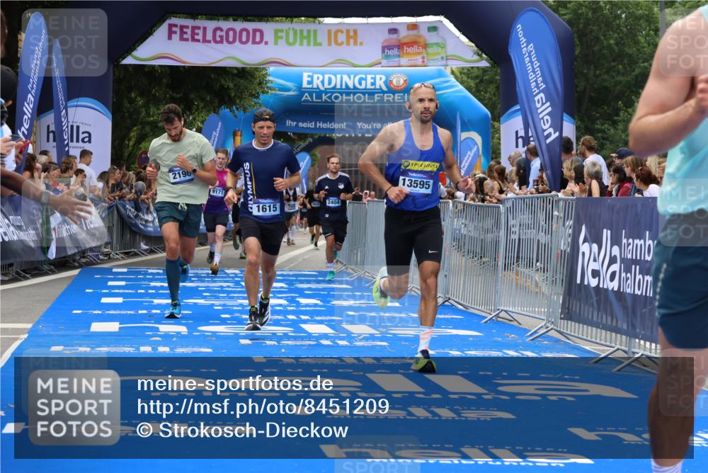 29.06.2025 - hella hamburg halbmarathon Strokosch-Dieckow http://msf.ph/oto/8451209 29.06.2025 10:37:43 Ziel 1505, 1615, 2196, 2404, 9171, 11106, 13148, 13595, 14934, 18193, 18276, 18277 meine-sportfotos.de