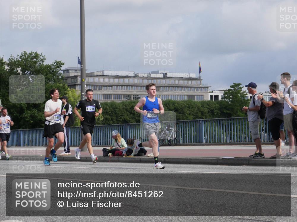 29.06.2025 - hella hamburg halbmarathon Luisa Fischer http://msf.ph/oto/8451262 29.06.2025 09:50:09 Kennedybrücke 5923, 4602, 11745, 17306, 1562, 2196, 2296, 4602, 5092, 5923, 8901 meine-sportfotos.de
