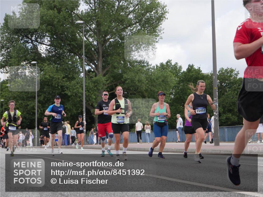 29.06.2025 - hella hamburg halbmarathon Luisa Fischer http://msf.ph/oto/8451392 29.06.2025 10:32:45 Kennedybrücke 18385, 8388, 15452, 15453, 1869, 1869, 2699, 4700, 4982, 5063, 5249, 5322, 8388, 10162 meine-sportfotos.de