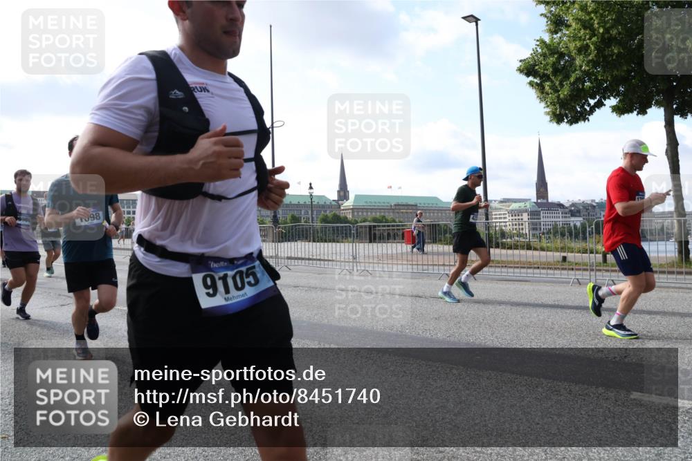 29.06.2025 - hella hamburg halbmarathon Lena Gebhardt http://msf.ph/oto/8451740 29.06.2025 09:54:01 Lombardsbrücke 998, 9105, 1098, 1119, 1399, 1413, 1424, 1476, 1892, 1902, 2098, 2188, 2270, 2516, 2823, 2842, 2890, 2937, 3004, 3186, 3414, 3477, 3785, 4029, 4140, 4183, 4185, 4235, 4237, 4247, 4270, 4949, 5115, 5362, 5528, 5532, 5650, 6071, 6198, 6309, 6388, 6575, 6831, 6903, 7167, 7297, 7385, 7448, 7480, 7734, 8023, 8269, 8743, 8928, 9030, 9043, 9105, 9463, 9482, 9619, 9626, 9633, 9723, 9965, 10529, 10792, 11077, 11848, 11936, 12084 meine-sportfotos.de