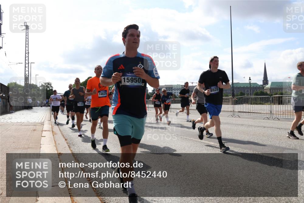 29.06.2025 - hella hamburg halbmarathon Lena Gebhardt http://msf.ph/oto/8452440 29.06.2025 09:54:06 Lombardsbrücke 15365, 16625, 15950, 14541, 1413, 8928, 1098, 1119, 1399, 1413, 1424, 1476, 1892, 1902, 2098, 2188, 2270, 2516, 2823, 2842, 2890, 2937, 3004, 3477, 3785, 4029, 4140, 4183, 4185, 4235, 4237, 4247, 4270, 4949, 5020, 5115, 5362, 5528, 5532, 5650, 6198, 6309, 6388, 6575, 6630, 6831, 7167, 7297, 7385, 7448, 7480, 7734, 8023, 8269, 8576, 8698, 8743, 8928, 9030, 9043, 9105, 9463, 9482, 9619, 9633, 9723, 9815, 10529, 10792, 11077, 11848, 11936, 12084 meine-sportfotos.de