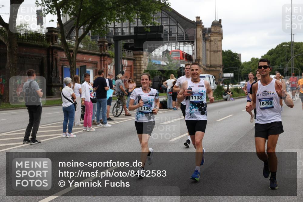 29.06.2025 - hella hamburg halbmarathon Yannick Fuchs http://msf.ph/oto/8452583 29.06.2025 10:55:58 20KM 1135, 1138, 1147, 1190, 3097, 3921, 4095, 4859, 5547, 6580, 6815, 8154, 8364, 9297, 9718, 9928, 10177, 10194, 10746, 10797, 11968, 12567, 13699, 13958, 14574, 15252, 15291, 15520, 15539, 15686, 15859, 15908, 17532, 17939, 18000, 18551, 18799, 18808, 18919 meine-sportfotos.de