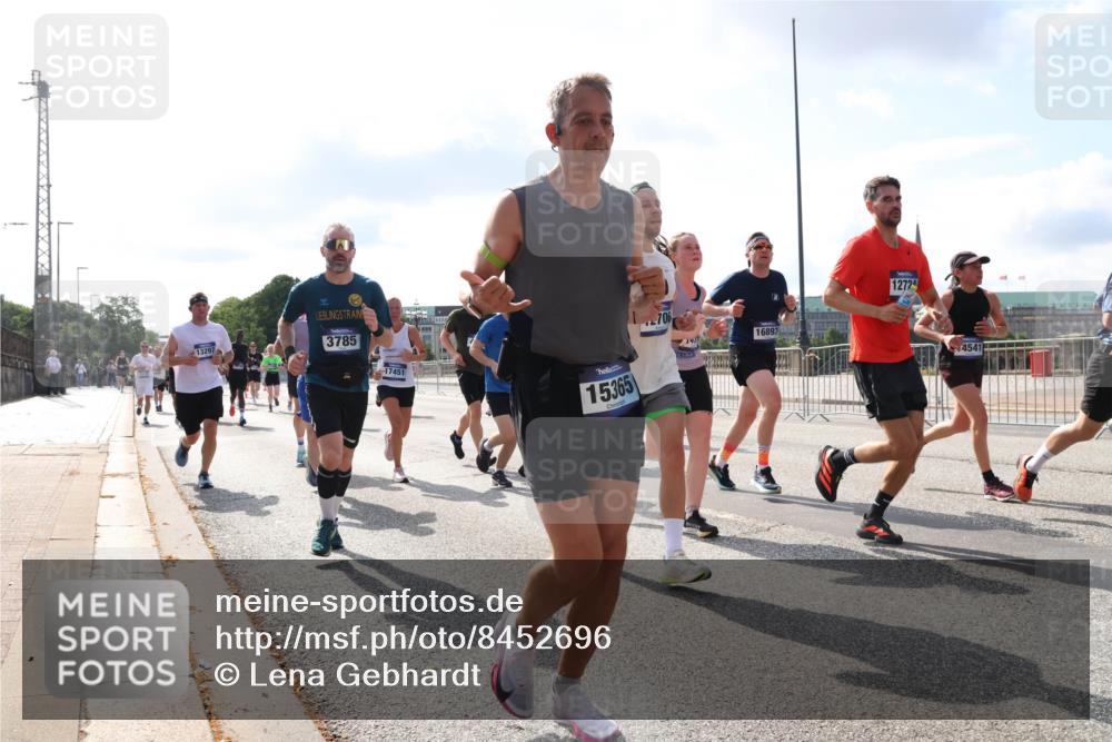 29.06.2025 - hella hamburg halbmarathon Lena Gebhardt http://msf.ph/oto/8452696 29.06.2025 09:54:07 Lombardsbrücke 13297, 3785, 17451, 15365, 706, 16893, 12724, 4541, 1098, 1119, 1399, 1413, 1424, 1476, 1892, 1902, 2020, 2098, 2188, 2270, 2516, 2823, 2842, 2890, 2937, 3004, 3477, 3785, 4029, 4140, 4183, 4185, 4235, 4237, 4247, 4270, 4949, 5020, 5115, 5362, 5528, 5532, 5650, 6198, 6309, 6388, 6575, 6630, 6831, 7167, 7297, 7385, 7448, 7480, 7734, 8023, 8269, 8576, 8698, 8743, 8928, 9030, 9043, 9105, 9463, 9482, 9619, 9633, 9815, 10529, 10792, 11077, 11848, 11936, 12084 meine-sportfotos.de