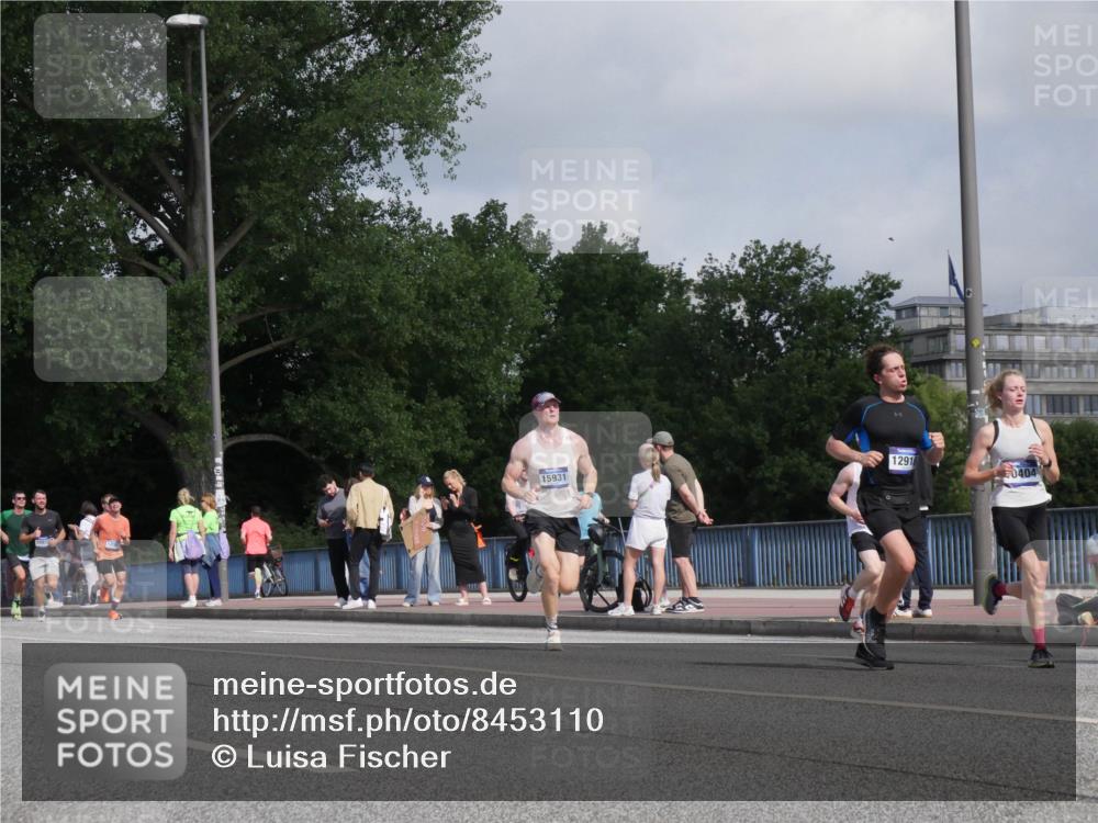 29.06.2025 - hella hamburg halbmarathon Luisa Fischer http://msf.ph/oto/8453110 29.06.2025 09:50:46 Kennedybrücke 15931, 12916, 0404, 1505, 2714, 2767, 5554, 7884, 10404, 10793, 10852 meine-sportfotos.de
