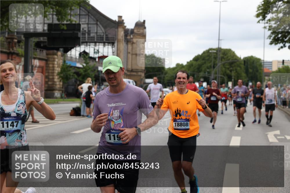 29.06.2025 - hella hamburg halbmarathon Yannick Fuchs http://msf.ph/oto/8453243 29.06.2025 10:56:03 20KM 1128, 1135, 1138, 1147, 1190, 3097, 3921, 4095, 4859, 5547, 6414, 6415, 6580, 6815, 7658, 8154, 9131, 9297, 9718, 9928, 10194, 10797, 11670, 11968, 12567, 13868, 13958, 14574, 15252, 15291, 15539, 15686, 15859, 15908, 16292, 17532, 17939, 17955, 18000, 18551, 18599, 18799, 18808, 18919 meine-sportfotos.de