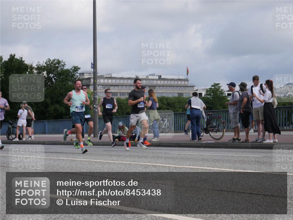 29.06.2025 - hella hamburg halbmarathon Luisa Fischer http://msf.ph/oto/8453438 29.06.2025 09:50:54 Kennedybrücke 1505, 7658, 5554, 10852, 1290, 1505, 1710, 2399, 5554, 5709, 7152, 7154, 8933, 9403, 10852 meine-sportfotos.de