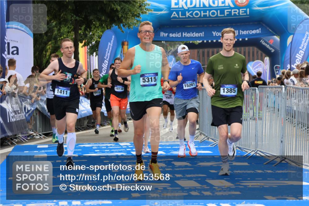 29.06.2025 - hella hamburg halbmarathon Strokosch-Dieckow http://msf.ph/oto/8453568 29.06.2025 10:36:58 Ziel 1385, 1411, 3959, 5307, 5315, 6123, 6458, 10738, 11120, 11620, 13141, 14691, 15261, 15410, 16992, 17024, 17125, 17658, 18384 meine-sportfotos.de