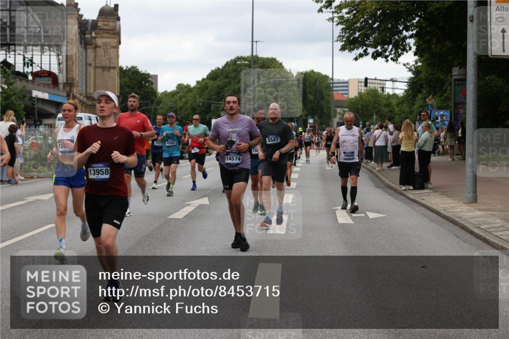 29.06.2025 - hella hamburg halbmarathon Yannick Fuchs http://msf.ph/oto/8453715 29.06.2025 10:56:06 20KM 1006, 1128, 1135, 1138, 1147, 1190, 1568, 3097, 3921, 4095, 4859, 5547, 6414, 6415, 6580, 6815, 7658, 8154, 9131, 9297, 9718, 9928, 10194, 10214, 10519, 10797, 11670, 11968, 12567, 13868, 13958, 14456, 14574, 15252, 15291, 15686, 15859, 15908, 16292, 16808, 17383, 17532, 17939, 17955, 18000, 18599, 18799, 18808, 18919 meine-sportfotos.de