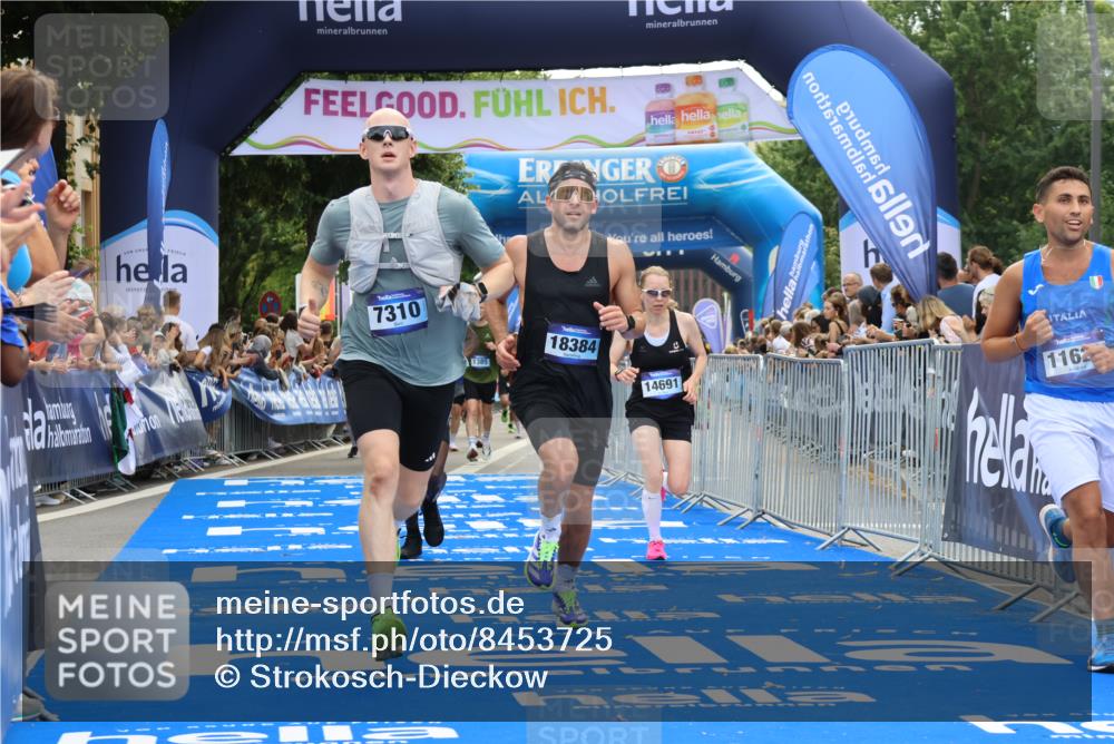 29.06.2025 - hella hamburg halbmarathon Strokosch-Dieckow http://msf.ph/oto/8453725 29.06.2025 10:36:53 Ziel 1385, 1411, 3959, 4865, 5307, 5315, 6529, 7310, 11620, 13141, 13343, 14691, 15939, 18384 meine-sportfotos.de