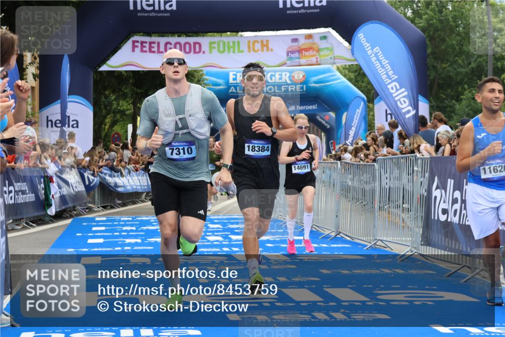 29.06.2025 - hella hamburg halbmarathon Strokosch-Dieckow http://msf.ph/oto/8453759 29.06.2025 10:36:53 Ziel 1385, 1411, 3959, 4865, 5307, 5315, 6529, 7310, 11620, 13141, 13343, 14691, 15939, 18384 meine-sportfotos.de