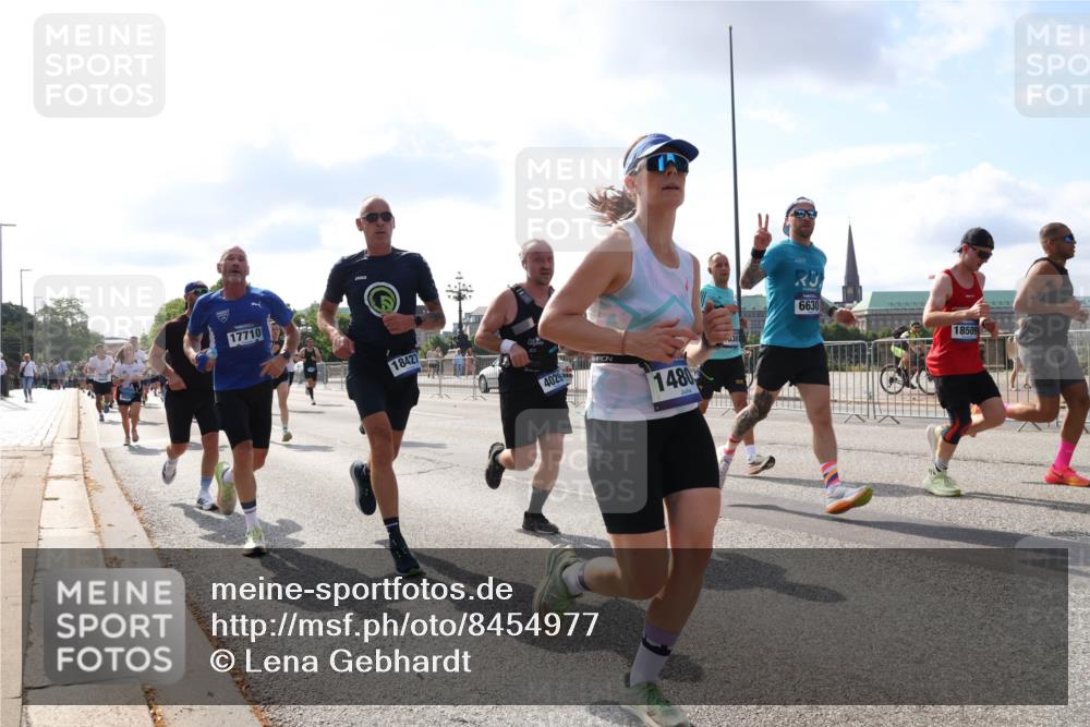 29.06.2025 - hella hamburg halbmarathon Lena Gebhardt http://msf.ph/oto/8454977 29.06.2025 09:54:20 Lombardsbrücke 17710, 18427, 4029, 1480, 6630, 18509, 1098, 1119, 1171, 1342, 1399, 1413, 1424, 1476, 1549, 1892, 1902, 1942, 2020, 2098, 2188, 2442, 2470, 2561, 2670, 2823, 2842, 2889, 3477, 3562, 3785, 4017, 4029, 4183, 4185, 4235, 4237, 4270, 4816, 5020, 5528, 5706, 6198, 6266, 6309, 6630, 6819, 6831, 7087, 7167, 7274, 7297, 7709, 7734, 8142, 8269, 8374, 8576, 8698, 8743, 8928, 9043, 9105, 9463, 9482, 9619, 9815, 10057, 10237, 10529, 11848, 11936, 12084 meine-sportfotos.de