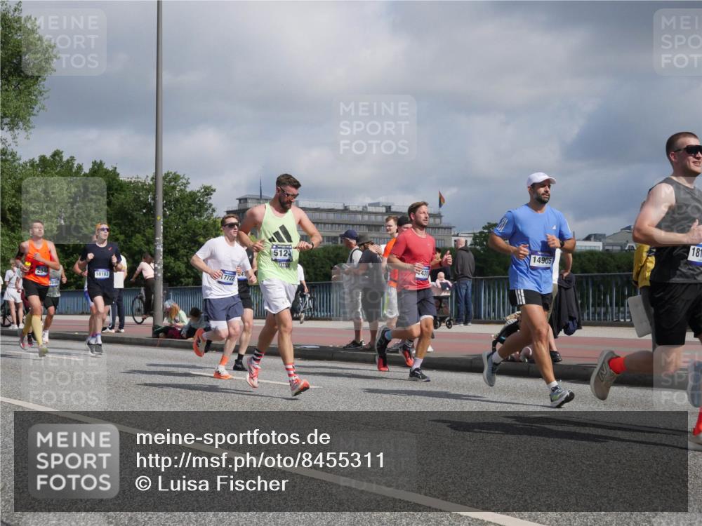 29.06.2025 - hella hamburg halbmarathon Luisa Fischer http://msf.ph/oto/8455311 29.06.2025 09:51:44 Kennedybrücke 18183, 2849, 7722, 5124, 4311, 14905, 181, 2044, 2707, 2745, 2849, 3014, 5050, 5124, 6771, 7109, 9686, 10369 meine-sportfotos.de