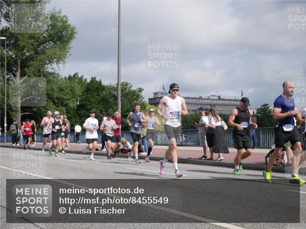 29.06.2025 - hella hamburg halbmarathon Luisa Fischer http://msf.ph/oto/8455549 29.06.2025 09:51:56 Kennedybrücke 13064, 1478, 4766, 8358, 5561, 1603, 1603, 2745, 2750, 2980, 3116, 4148, 4766, 5648, 6149, 7035, 7229, 8358, 8465, 9914 meine-sportfotos.de
