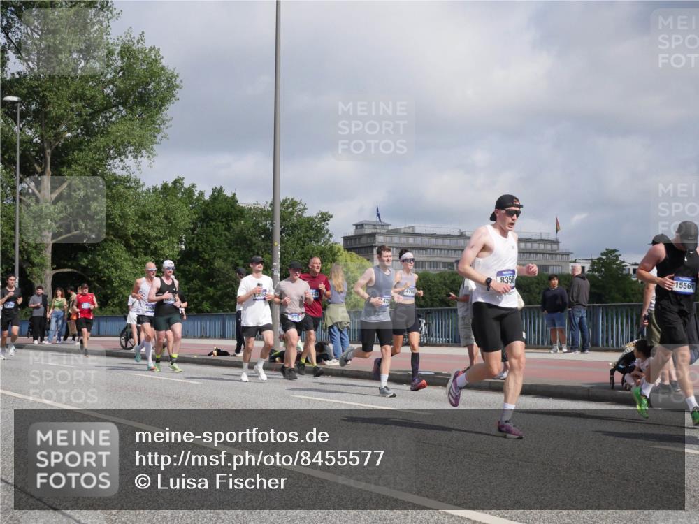 29.06.2025 - hella hamburg halbmarathon Luisa Fischer http://msf.ph/oto/8455577 29.06.2025 09:51:56 Kennedybrücke 478, 8358, 15561, 4766, 1603, 2745, 2750, 2980, 3116, 4148, 4766, 5648, 6149, 7035, 7229, 8358, 8465, 9914 meine-sportfotos.de