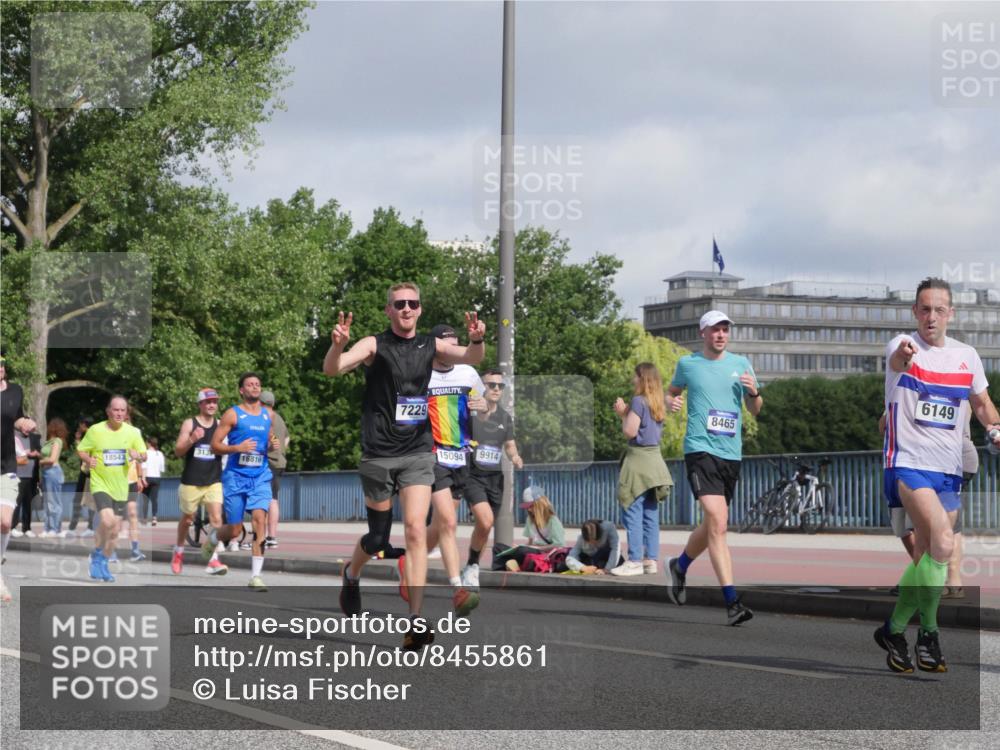 29.06.2025 - hella hamburg halbmarathon Luisa Fischer http://msf.ph/oto/8455861 29.06.2025 09:52:03 Kennedybrücke 7229, 313, 16816, 18542, 15094, 9914, 8465, 6149, 2750, 3116, 3136, 3282, 4148, 5648, 6149, 7229, 8465, 9914 meine-sportfotos.de