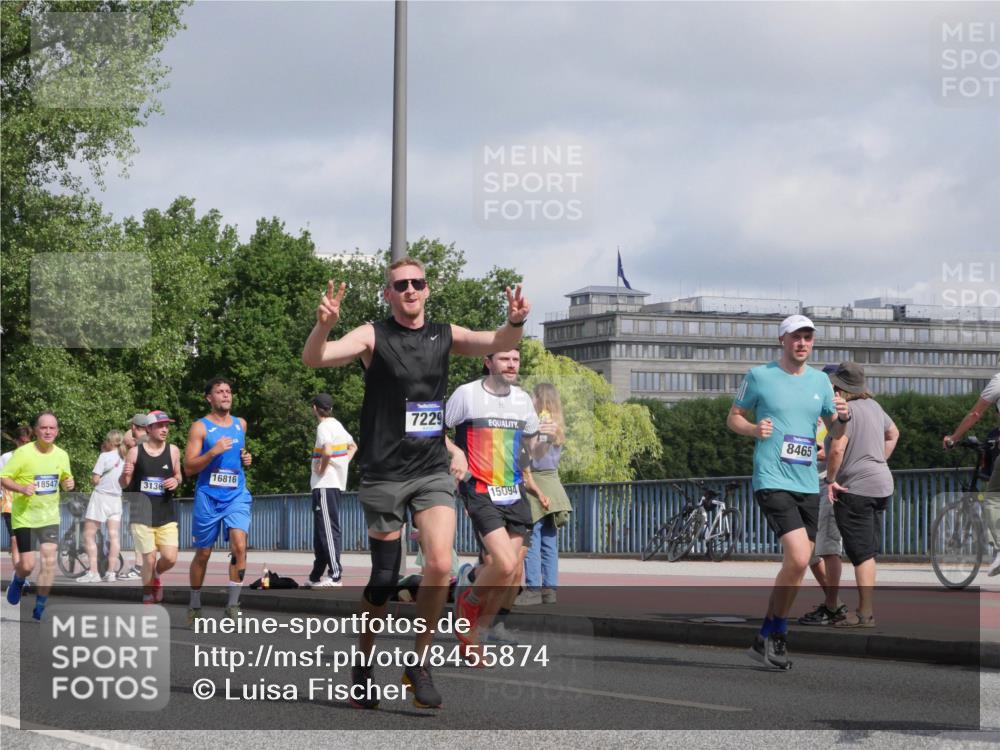 29.06.2025 - hella hamburg halbmarathon Luisa Fischer http://msf.ph/oto/8455874 29.06.2025 09:52:03 Kennedybrücke 18547, 3136, 16816, 7229, 8465, 15094, 2750, 3116, 3136, 3282, 4148, 5648, 6149, 7229, 8465, 9914 meine-sportfotos.de
