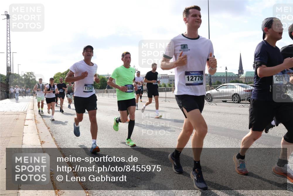 29.06.2025 - hella hamburg halbmarathon Lena Gebhardt http://msf.ph/oto/8455975 29.06.2025 09:54:26 Lombardsbrücke 17247, 3698, 12776, 2020, 1098, 1119, 1171, 1342, 1399, 1413, 1424, 1476, 1549, 1817, 1892, 1902, 1942, 2020, 2098, 2188, 2442, 2470, 2561, 2670, 2842, 2889, 3477, 3562, 3785, 4017, 4029, 4183, 4185, 4235, 4237, 4270, 4816, 5020, 5528, 5706, 5884, 6198, 6266, 6630, 6819, 6831, 7087, 7274, 7297, 7709, 8142, 8374, 8482, 8576, 8698, 8743, 8916, 8928, 9038, 9105, 9463, 9482, 9619, 9815, 9924, 10057, 10237, 10529, 11848, 12084 meine-sportfotos.de
