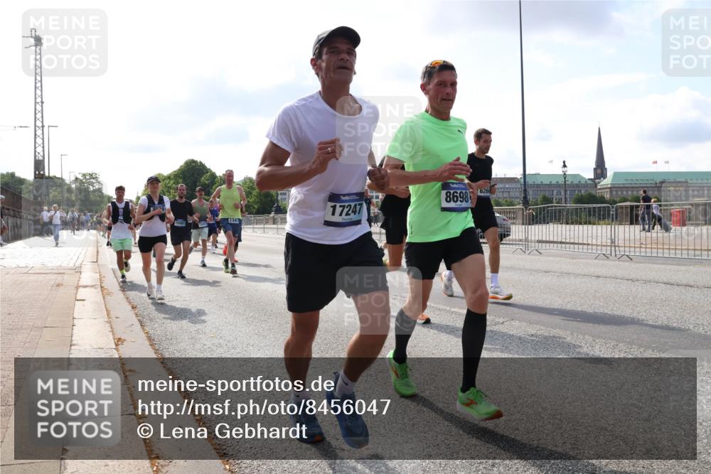 29.06.2025 - hella hamburg halbmarathon Lena Gebhardt http://msf.ph/oto/8456047 29.06.2025 09:54:26 Lombardsbrücke 15981, 1342, 17247, 8698, 626, 1098, 1119, 1171, 1342, 1399, 1413, 1424, 1476, 1549, 1817, 1892, 1902, 1942, 2020, 2098, 2188, 2442, 2470, 2561, 2670, 2842, 2889, 3477, 3562, 3785, 4017, 4029, 4183, 4185, 4235, 4237, 4270, 4816, 5020, 5528, 5706, 5884, 6198, 6266, 6630, 6819, 6831, 7087, 7274, 7297, 7709, 8142, 8374, 8482, 8576, 8698, 8743, 8916, 8928, 9038, 9105, 9463, 9482, 9619, 9815, 9924, 10057, 10237, 10529, 11848, 12084 meine-sportfotos.de