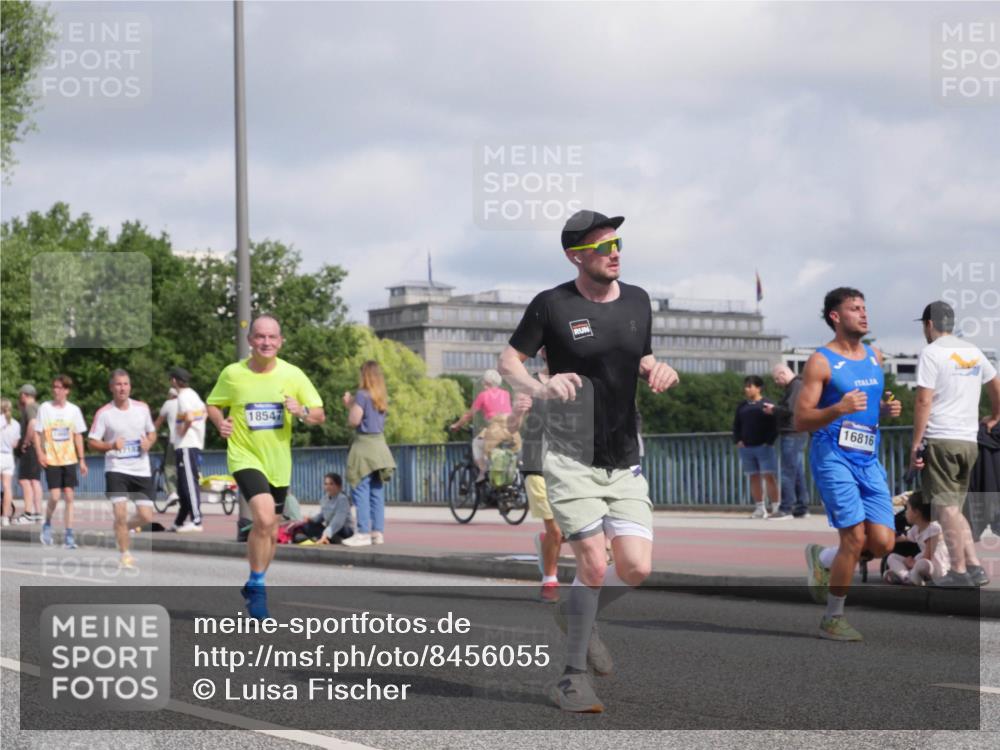 29.06.2025 - hella hamburg halbmarathon Luisa Fischer http://msf.ph/oto/8456055 29.06.2025 09:52:06 Kennedybrücke 18547, 16816, 1343, 3136, 3282, 5889, 6149, 7229, 8370, 8465, 9264, 9296, 9914 meine-sportfotos.de