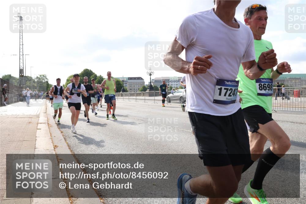 29.06.2025 - hella hamburg halbmarathon Lena Gebhardt http://msf.ph/oto/8456092 29.06.2025 09:54:27 Lombardsbrücke 288, 1342, 17247, 8698, 1119, 1171, 1342, 1399, 1413, 1424, 1476, 1549, 1817, 1892, 1902, 1942, 2020, 2098, 2188, 2442, 2470, 2561, 2670, 2842, 2889, 3477, 3562, 3785, 4017, 4029, 4183, 4185, 4235, 4237, 4270, 4816, 5020, 5528, 5706, 5884, 6198, 6266, 6630, 6819, 6831, 7087, 7274, 7297, 7709, 8142, 8374, 8482, 8576, 8698, 8743, 8916, 8928, 9038, 9051, 9105, 9463, 9482, 9619, 9815, 9924, 10057, 10237, 10529, 11848, 12084 meine-sportfotos.de