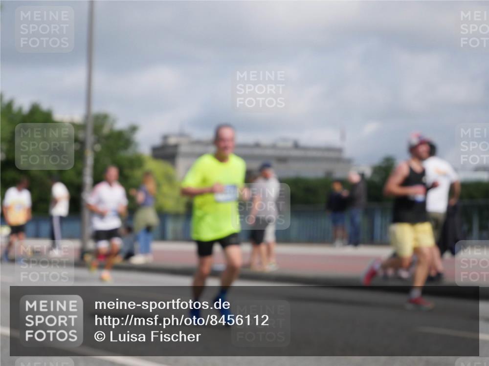 29.06.2025 - hella hamburg halbmarathon Luisa Fischer http://msf.ph/oto/8456112 29.06.2025 09:52:07 Kennedybrücke 1343, 1445, 2573, 3136, 3282, 5889, 6123, 8370, 8465, 9264, 9296, 9914 meine-sportfotos.de