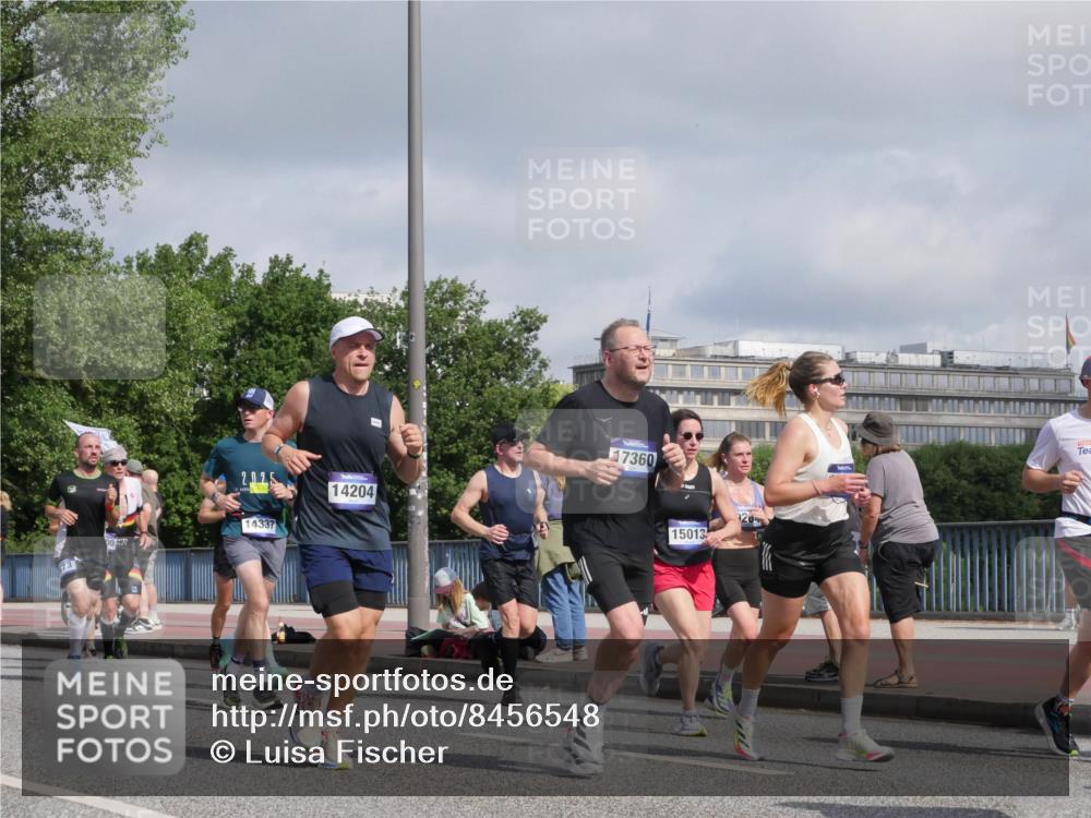29.06.2025 - hella hamburg halbmarathon Luisa Fischer http://msf.ph/oto/8456548 29.06.2025 09:52:15 Kennedybrücke 00, 14337, 14204, 17360, 15013, 1343, 1445, 1800, 1975, 2324, 2573, 2949, 3282, 4303, 4425, 5248, 5889, 6123, 8370, 9264, 9265, 9296 meine-sportfotos.de