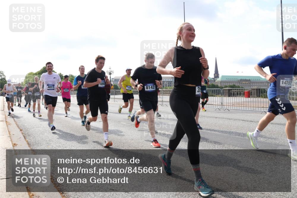 29.06.2025 - hella hamburg halbmarathon Lena Gebhardt http://msf.ph/oto/8456631 29.06.2025 09:54:31 Lombardsbrücke 18942, 4017, 10057, 14911, 8142, 2442, 2470, 14797, 1119, 1171, 1342, 1399, 1413, 1424, 1476, 1549, 1817, 1892, 1902, 1942, 2020, 2098, 2188, 2222, 2442, 2470, 2561, 2670, 2842, 2889, 2955, 3477, 3562, 3785, 4017, 4029, 4183, 4185, 4237, 4270, 4816, 5020, 5447, 5706, 5884, 6198, 6266, 6630, 6723, 6819, 6831, 6978, 7087, 7274, 7297, 7709, 8117, 8142, 8374, 8482, 8576, 8698, 8743, 8916, 8928, 9038, 9051, 9463, 9482, 9815, 9924, 10057, 10237, 10529, 11848, 12084 meine-sportfotos.de
