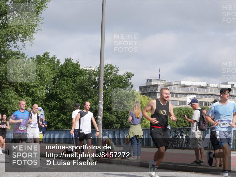 29.06.2025 - hella hamburg halbmarathon Luisa Fischer http://msf.ph/oto/8457272 29.06.2025 09:52:30 Kennedybrücke 17177, 7495, 18276, 1615, 3530, 6682, 7495, 7796, 8629, 8925, 9294, 9979 meine-sportfotos.de