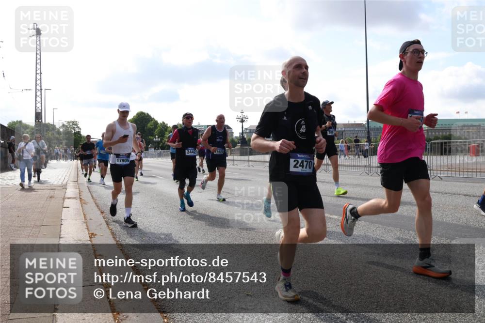 29.06.2025 - hella hamburg halbmarathon Lena Gebhardt http://msf.ph/oto/8457543 29.06.2025 09:54:33 Lombardsbrücke 2442, 1422, 17905, 2470, 708, 1119, 1171, 1342, 1399, 1413, 1424, 1476, 1549, 1817, 1892, 1942, 2020, 2098, 2188, 2222, 2442, 2470, 2561, 2670, 2842, 2889, 2955, 3477, 3562, 3785, 4017, 4029, 4183, 4185, 4237, 4270, 4816, 5020, 5447, 5706, 5884, 6266, 6630, 6723, 6819, 6831, 6978, 7087, 7274, 7297, 7709, 8117, 8142, 8374, 8482, 8576, 8657, 8698, 8743, 8916, 8928, 9038, 9051, 9463, 9815, 9924, 10057, 10237, 10529, 11848 meine-sportfotos.de