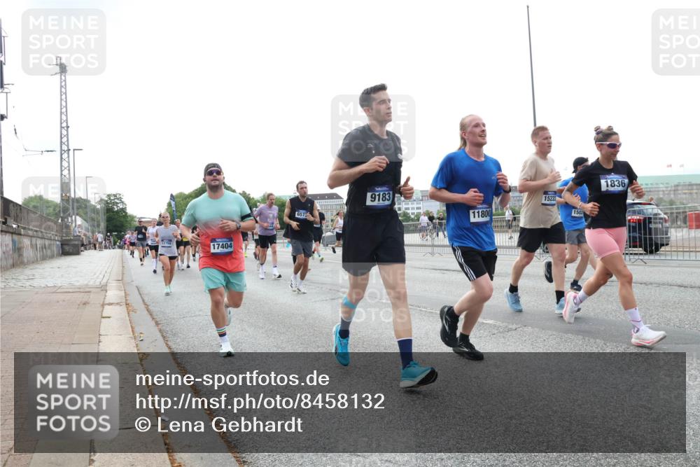 29.06.2025 - hella hamburg halbmarathon Lena Gebhardt http://msf.ph/oto/8458132 29.06.2025 10:31:38 Lombardsbrücke 12758, 17404, 6573, 9183, 11800, 15222, 1502, 1836, 1235, 1292, 1373, 1844, 1879, 1979, 2384, 2414, 2672, 2831, 2832, 2914, 3221, 3239, 3396, 3397, 3424, 3571, 3681, 3751, 4561, 4817, 4877, 4953, 5156, 5165, 5437, 5846, 5943, 5965, 6057, 6078, 6160, 6546, 6573, 6640, 6718, 6727, 7334, 7604, 7772, 7898, 8050, 8072, 8073, 8304, 8620, 8806, 9078, 9104, 9183, 9478, 9812, 9883, 10111, 10240, 10586, 11587, 13724, 14349, 15725, 16457, 16978, 17404, 17509, 17517, 17587, 17706 meine-sportfotos.de