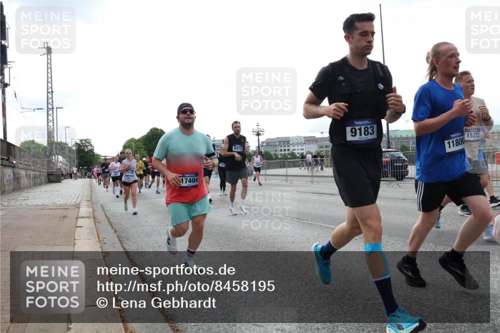 29.06.2025 - hella hamburg halbmarathon Lena Gebhardt http://msf.ph/oto/8458195 29.06.2025 10:31:39 Lombardsbrücke 12758, 17404, 16971, 6573, 9183, 11800, 15222, 1235, 1292, 1373, 1844, 1879, 1979, 2384, 2414, 2672, 2831, 2832, 2914, 3221, 3239, 3358, 3396, 3397, 3424, 3571, 3681, 3751, 4817, 4877, 4953, 5156, 5165, 5437, 5846, 5943, 5965, 6057, 6078, 6160, 6546, 6573, 6640, 6718, 6727, 7334, 7604, 7772, 7898, 8050, 8072, 8073, 8304, 8620, 8806, 9078, 9104, 9183, 9478, 9812, 9883, 10111, 10240, 10586, 11587, 13724, 14349, 15725, 16457, 16978, 17404, 17517, 17587, 17706 meine-sportfotos.de