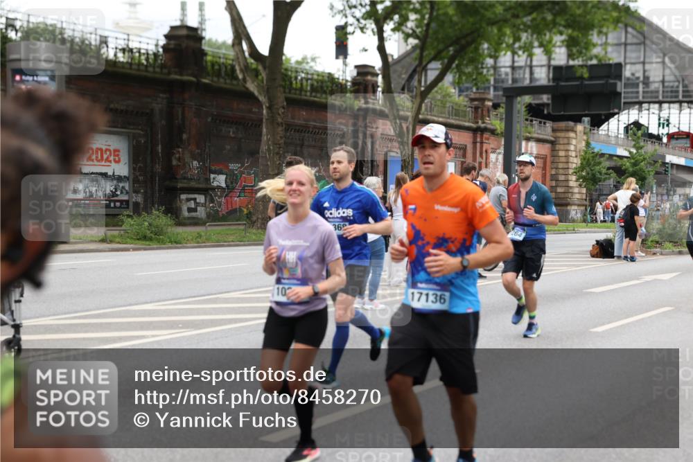 29.06.2025 - hella hamburg halbmarathon Yannick Fuchs http://msf.ph/oto/8458270 29.06.2025 10:56:28 20KM 1006, 1128, 1212, 1264, 1377, 1432, 1568, 1573, 1674, 1726, 3740, 6414, 6415, 6752, 7658, 7869, 8045, 8624, 8730, 9131, 10214, 10519, 11180, 11670, 12156, 12286, 13498, 13868, 14368, 14456, 16292, 16654, 16688, 16808, 17136, 17383, 17955, 18599, 18919, 19023 meine-sportfotos.de