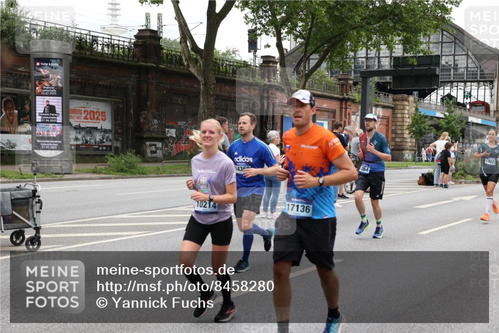 29.06.2025 - hella hamburg halbmarathon Yannick Fuchs http://msf.ph/oto/8458280 29.06.2025 10:56:28 20KM 1006, 1128, 1212, 1264, 1377, 1432, 1568, 1573, 1674, 1726, 3740, 6414, 6415, 6752, 7658, 7869, 8045, 8624, 8730, 9131, 10214, 10519, 11180, 11670, 12156, 12286, 13498, 13868, 14368, 14456, 16292, 16654, 16688, 16808, 17136, 17383, 17955, 18599, 18919, 19023 meine-sportfotos.de