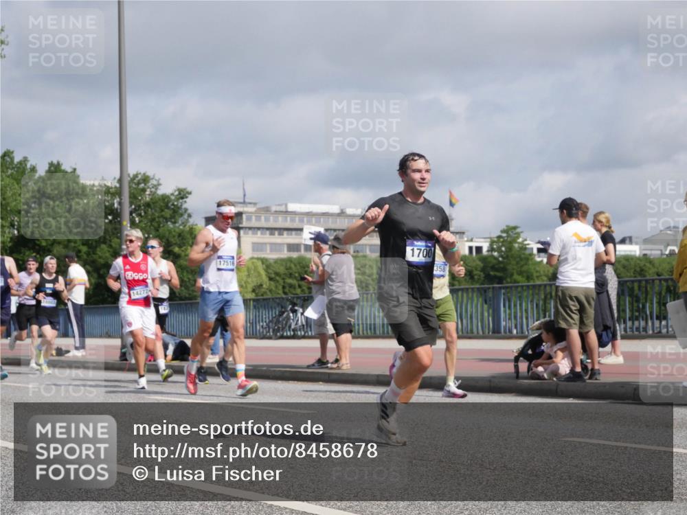 29.06.2025 - hella hamburg halbmarathon Luisa Fischer http://msf.ph/oto/8458678 29.06.2025 09:53:07 Kennedybrücke 18803, 14272, 17516, 1700, 358, 1209, 1358, 1697, 3626, 4205, 4229, 4380, 5472, 5508, 6686, 6687, 7026, 8958, 9365, 10783 meine-sportfotos.de