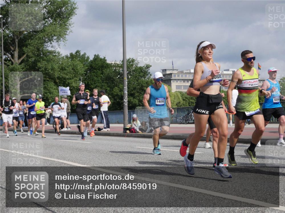 29.06.2025 - hella hamburg halbmarathon Luisa Fischer http://msf.ph/oto/8459019 29.06.2025 09:53:17 Kennedybrücke 591, 16301, 1905, 712, 14092, 6080, 2546, 3626, 4229, 4893, 5026, 5472, 5506, 5752, 5916, 6080, 6429, 6687, 7110, 8091, 8574, 10064, 10783 meine-sportfotos.de