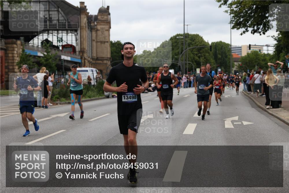 29.06.2025 - hella hamburg halbmarathon Yannick Fuchs http://msf.ph/oto/8459031 29.06.2025 10:56:32 20KM 1006, 1194, 1212, 1264, 1377, 1432, 1568, 1573, 1674, 1726, 3740, 4511, 6311, 6414, 6415, 6602, 6752, 7869, 8045, 8624, 8730, 10214, 10519, 11180, 11670, 12156, 12286, 13498, 13868, 14348, 14368, 14456, 16654, 16688, 16808, 17096, 17136, 17383, 17955, 18382, 18530, 19023 meine-sportfotos.de