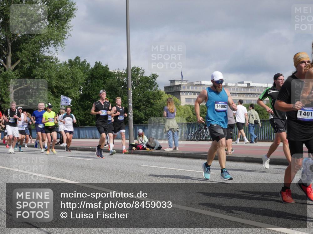 29.06.2025 - hella hamburg halbmarathon Luisa Fischer http://msf.ph/oto/8459033 29.06.2025 09:53:18 Kennedybrücke 574, 15921, 19, 7120, 5026, 14092, 1401, 2546, 4893, 5026, 5472, 5506, 5752, 5916, 6080, 6429, 7110, 8091, 8574, 10064, 10783 meine-sportfotos.de