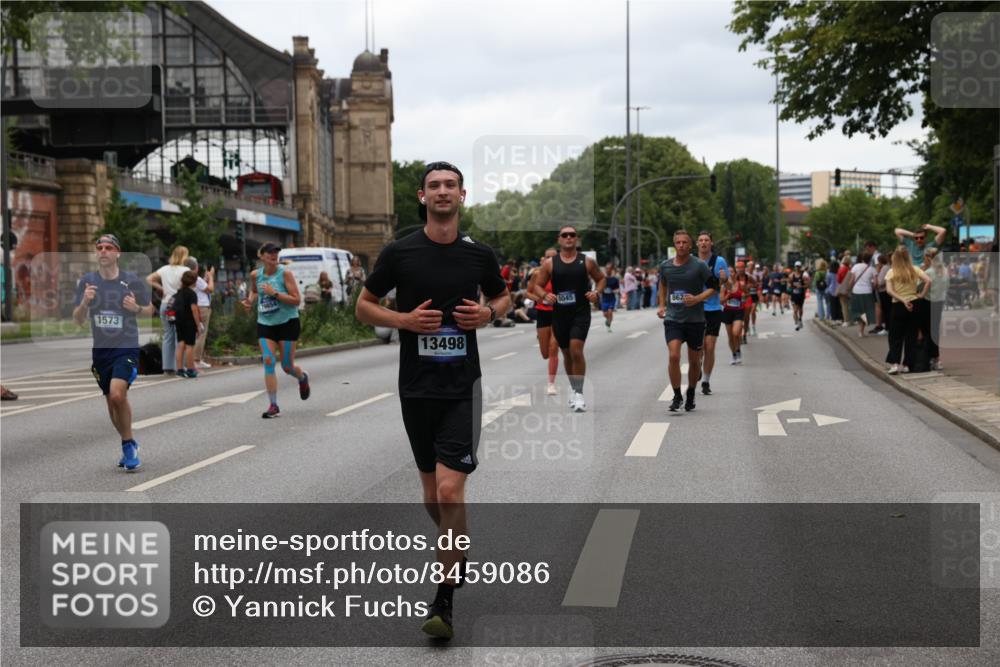 29.06.2025 - hella hamburg halbmarathon Yannick Fuchs http://msf.ph/oto/8459086 29.06.2025 10:56:33 20KM 1006, 1114, 1194, 1212, 1264, 1377, 1432, 1568, 1573, 1674, 1726, 1851, 3001, 3740, 4511, 6311, 6414, 6415, 6602, 6752, 7869, 8045, 8624, 8730, 10214, 10519, 11180, 12156, 12286, 13498, 14348, 14368, 14456, 16654, 16688, 16808, 17096, 17136, 17142, 17383, 18382, 18530, 19023 meine-sportfotos.de