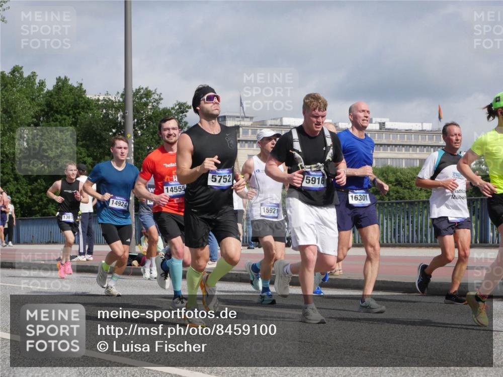 29.06.2025 - hella hamburg halbmarathon Luisa Fischer http://msf.ph/oto/8459100 29.06.2025 09:53:22 Kennedybrücke 138, 14924, 14555, 5752, 15921, 5916, 16301, 1441, 2546, 3056, 4893, 5026, 5506, 5752, 5916, 6429, 8091, 8574, 10064 meine-sportfotos.de