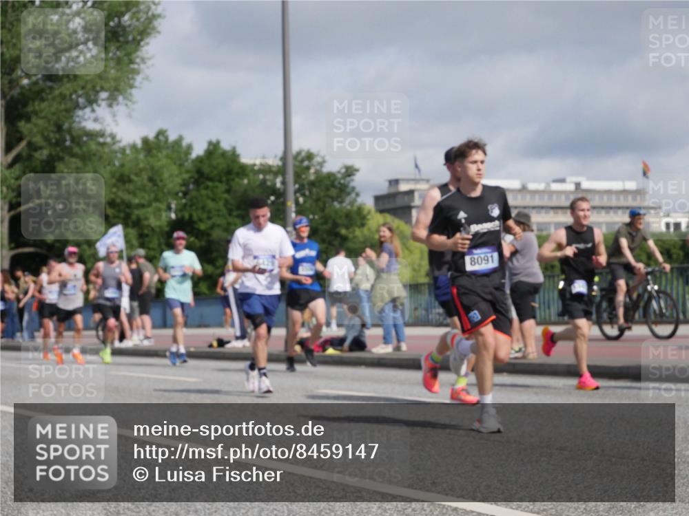29.06.2025 - hella hamburg halbmarathon Luisa Fischer http://msf.ph/oto/8459147 29.06.2025 09:53:24 Kennedybrücke 8091, 1441, 1677, 2546, 3056, 4893, 5026, 5506, 5752, 5916, 6429, 8091, 8574, 10064 meine-sportfotos.de