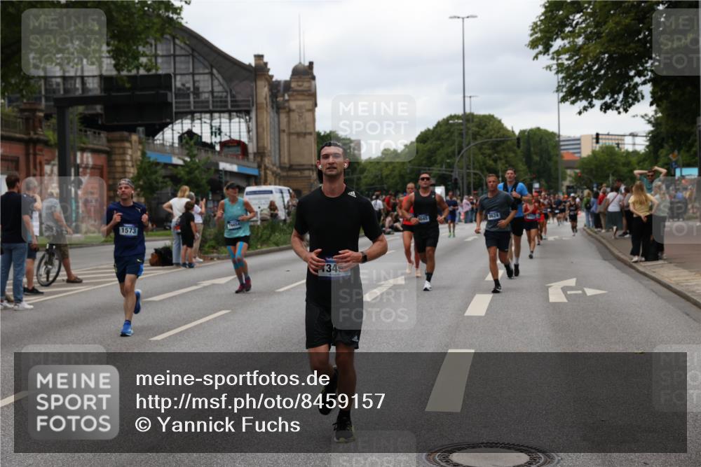 29.06.2025 - hella hamburg halbmarathon Yannick Fuchs http://msf.ph/oto/8459157 29.06.2025 10:56:33 20KM 1006, 1114, 1194, 1212, 1264, 1377, 1432, 1568, 1573, 1674, 1726, 1851, 3001, 3740, 4511, 6311, 6414, 6415, 6602, 6752, 7869, 8045, 8624, 8730, 10214, 10519, 11180, 12156, 12286, 13498, 14348, 14368, 14456, 16654, 16688, 16808, 17096, 17136, 17142, 17383, 18382, 18530, 19023 meine-sportfotos.de