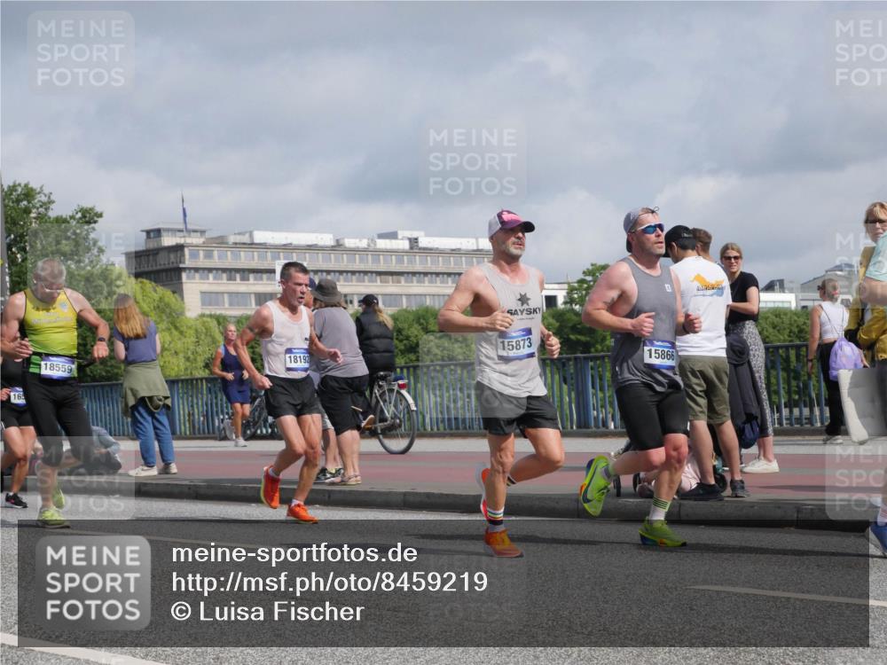 29.06.2025 - hella hamburg halbmarathon Luisa Fischer http://msf.ph/oto/8459219 29.06.2025 09:53:28 Kennedybrücke 165, 18559, 15873, 18192, 15866, 1441, 1677, 2579, 3056, 4888, 4889, 5087, 5506, 6429, 6639, 8122, 8966 meine-sportfotos.de