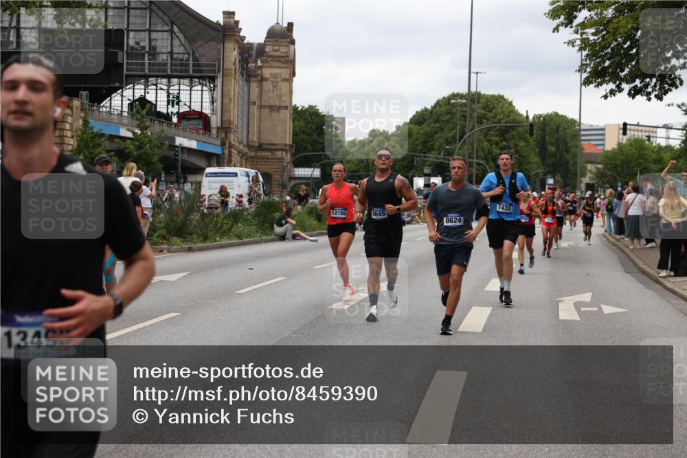 29.06.2025 - hella hamburg halbmarathon Yannick Fuchs http://msf.ph/oto/8459390 29.06.2025 10:56:34 20KM 1006, 1114, 1194, 1212, 1264, 1377, 1432, 1568, 1573, 1674, 1726, 1851, 3001, 3740, 4511, 6311, 6602, 6752, 7869, 8045, 8624, 8730, 10214, 10519, 11180, 12008, 12156, 12286, 13498, 14348, 14368, 14456, 16654, 16688, 16808, 17096, 17136, 17142, 17383, 18382, 18530, 19023 meine-sportfotos.de