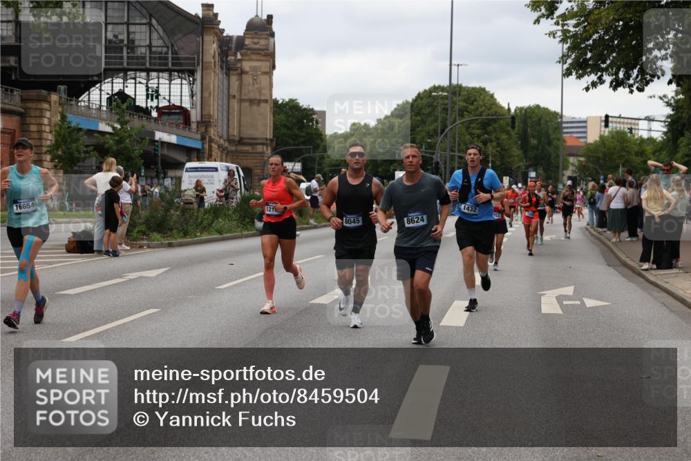 29.06.2025 - hella hamburg halbmarathon Yannick Fuchs http://msf.ph/oto/8459504 29.06.2025 10:56:34 20KM 1006, 1114, 1194, 1212, 1264, 1377, 1432, 1568, 1573, 1674, 1726, 1851, 3001, 3740, 4511, 6311, 6602, 6752, 7869, 8045, 8624, 8730, 10214, 10519, 11180, 12008, 12156, 12286, 13498, 14348, 14368, 14456, 16654, 16688, 16808, 17096, 17136, 17142, 17383, 18382, 18530, 19023 meine-sportfotos.de