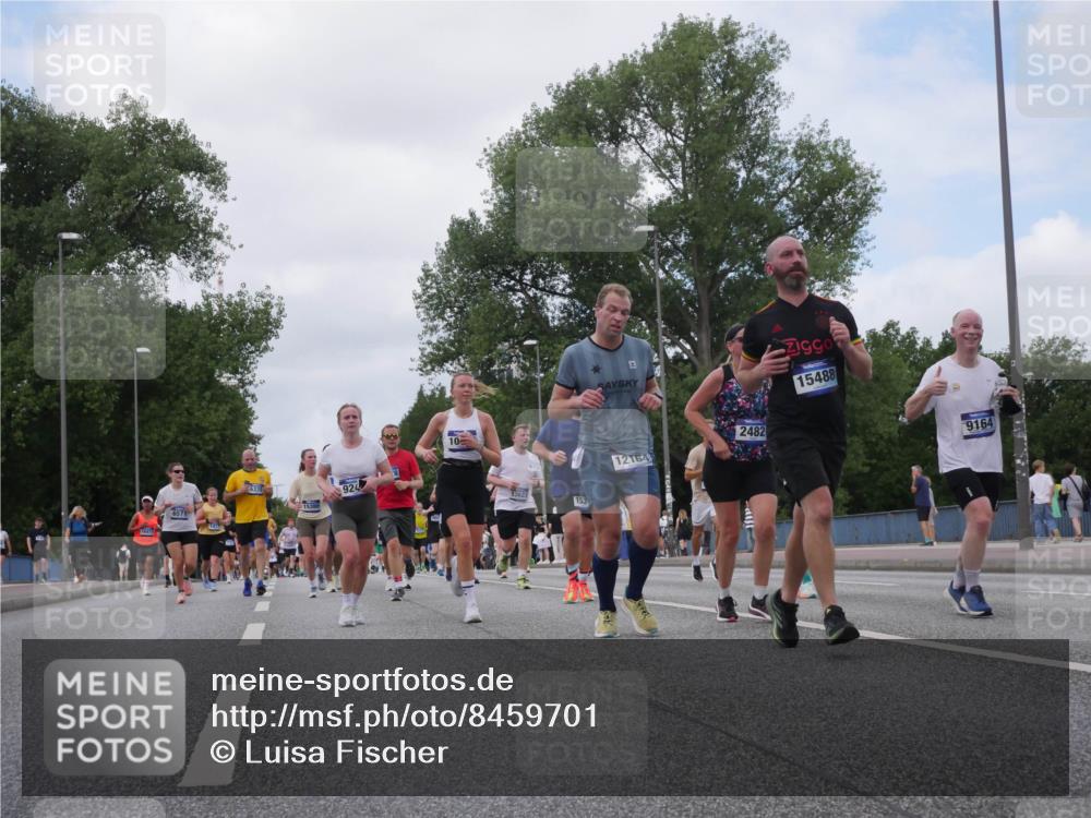 29.06.2025 - hella hamburg halbmarathon Luisa Fischer http://msf.ph/oto/8459701 29.06.2025 10:38:10 Kennedybrücke 6571, 6335, 15380, 924, 10, 13623, 153, 12164, 2482, 15488, 9164, 1417, 1497, 2265, 2482, 3409, 4884, 6335, 6571, 6803, 6859, 7020, 8369, 9164, 9248, 10335, 10464, 10606 meine-sportfotos.de